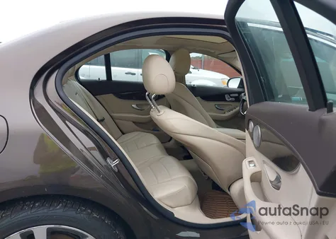 2017 Mercedes-Benz C 300 Luxury 4Matic from USA, damaged, VIN 55SWF4KBXHU183661